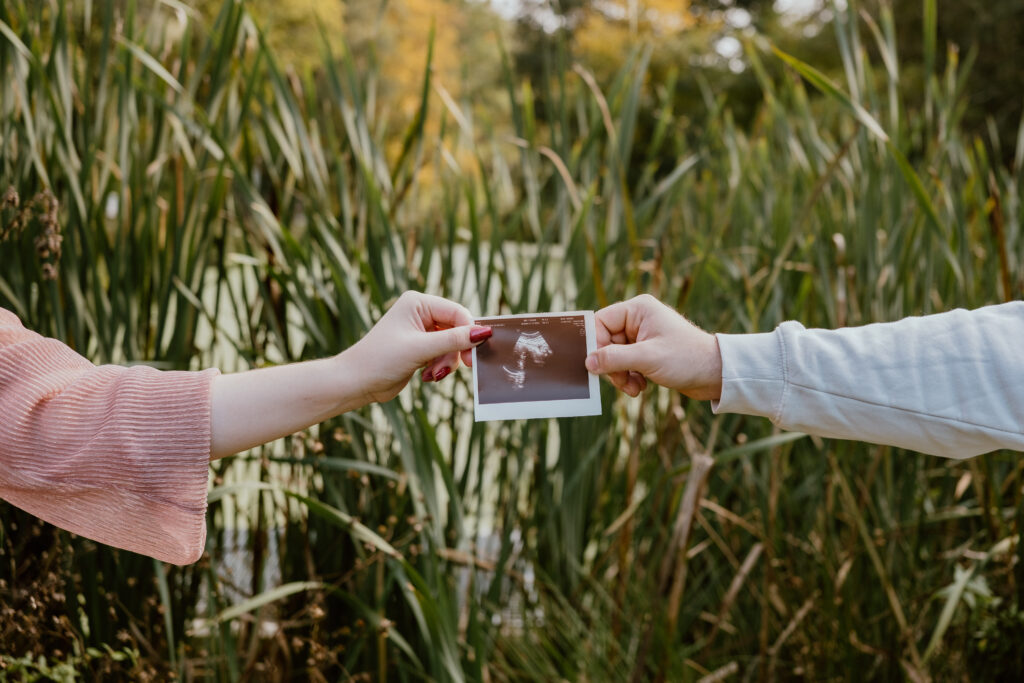 Séance grossesse de Sarah et Maxime, photographe grossesse à Liège