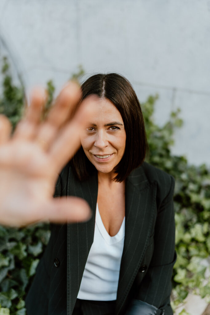Portrait professionnel de Lisa, photographe corporate à Liège