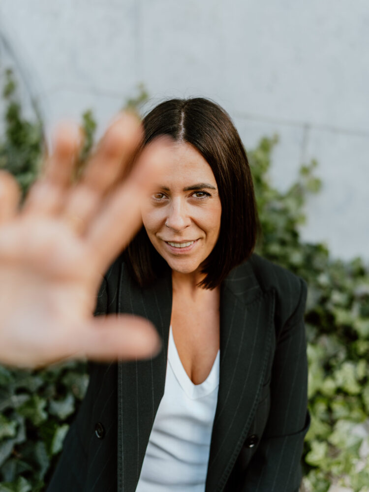 Portrait professionnel de Lisa, photographe corporate à Liège