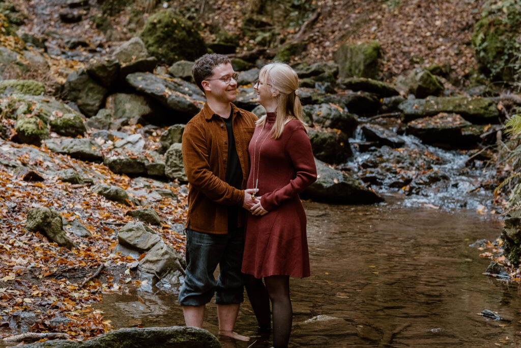Séance grossesse en automne, photographe grossesse à Liège